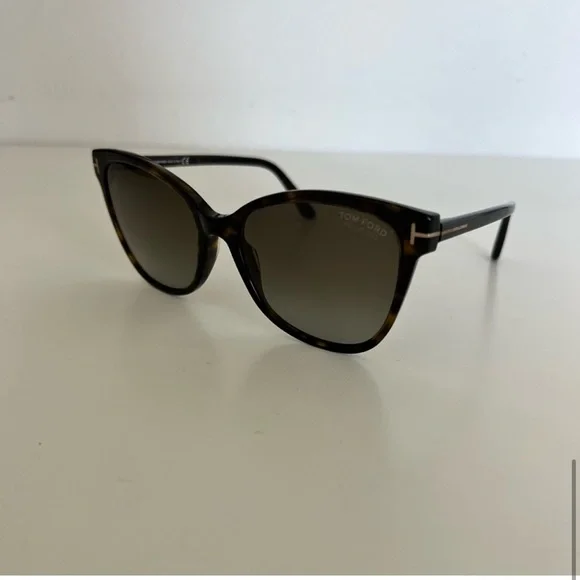 Tom Ford Ani sunglasses